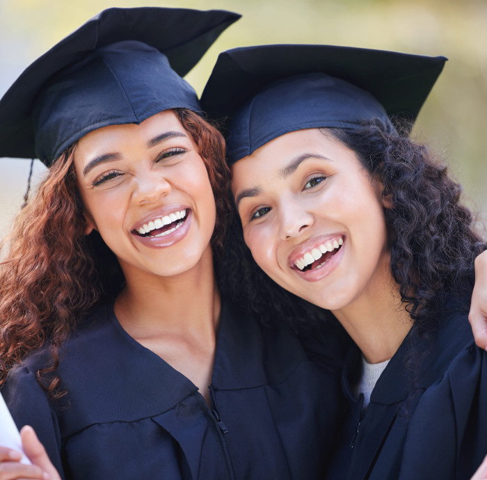 Απόφοιτοι / Σπουδαστές